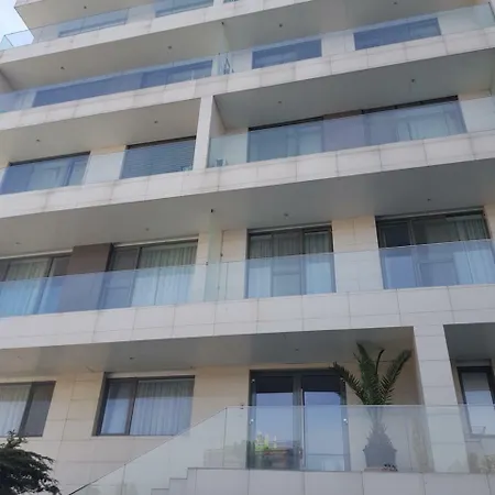 Stegeo Tudor's * Mamaia